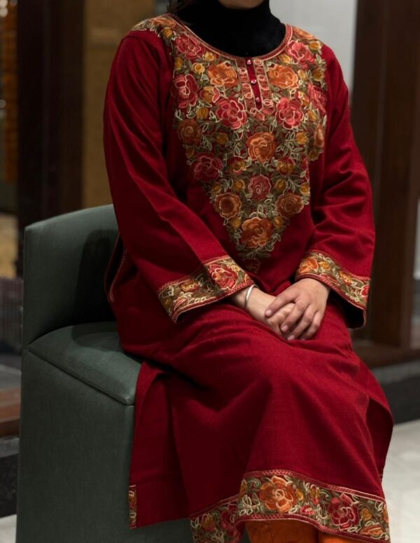 Beautiful Pure Wool Pheran